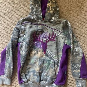 Cabela’s Camo Girls hoodie with purple deer head